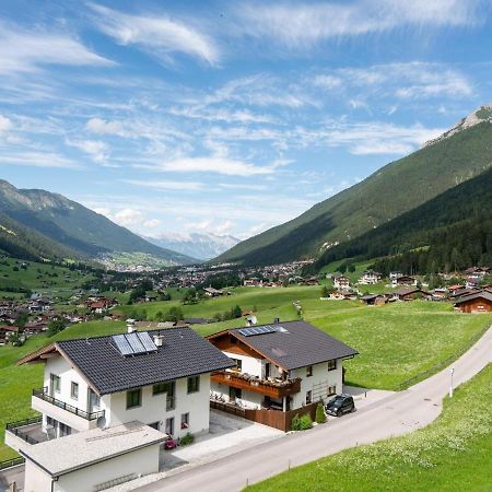 Lovely Apartment In Neustift Im Stubaital With Mountain View Luaran gambar