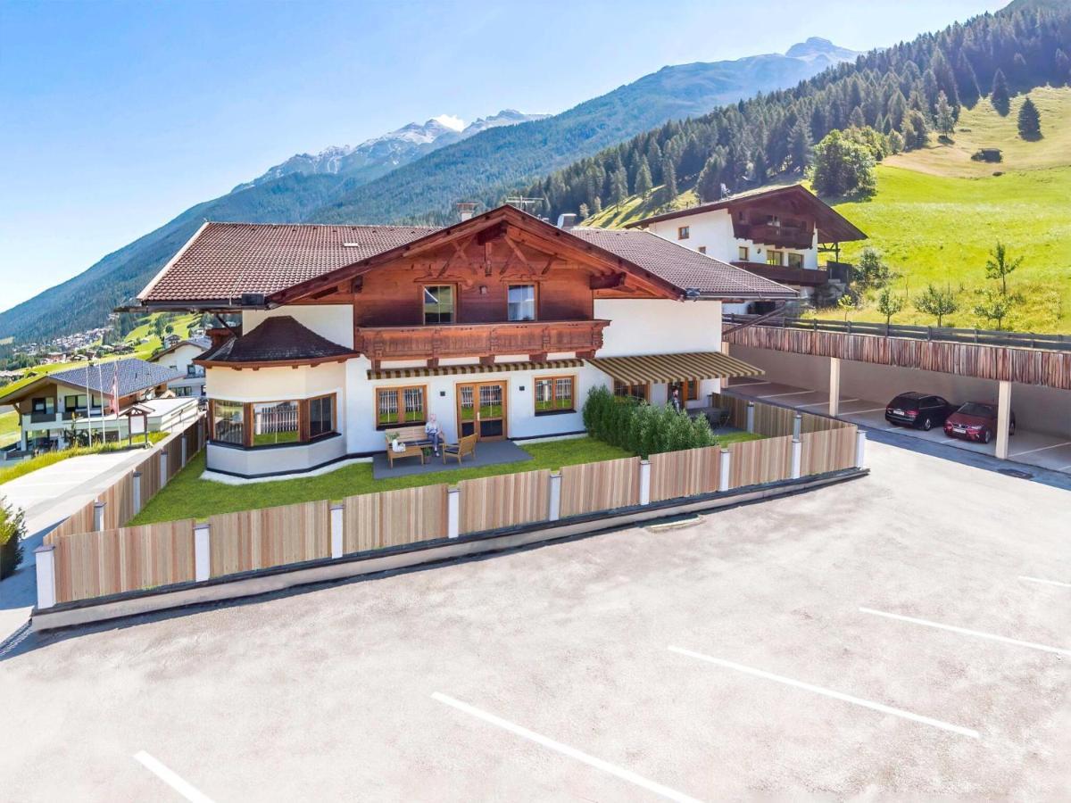 Lovely Apartment In Neustift Im Stubaital With Mountain View Luaran gambar
